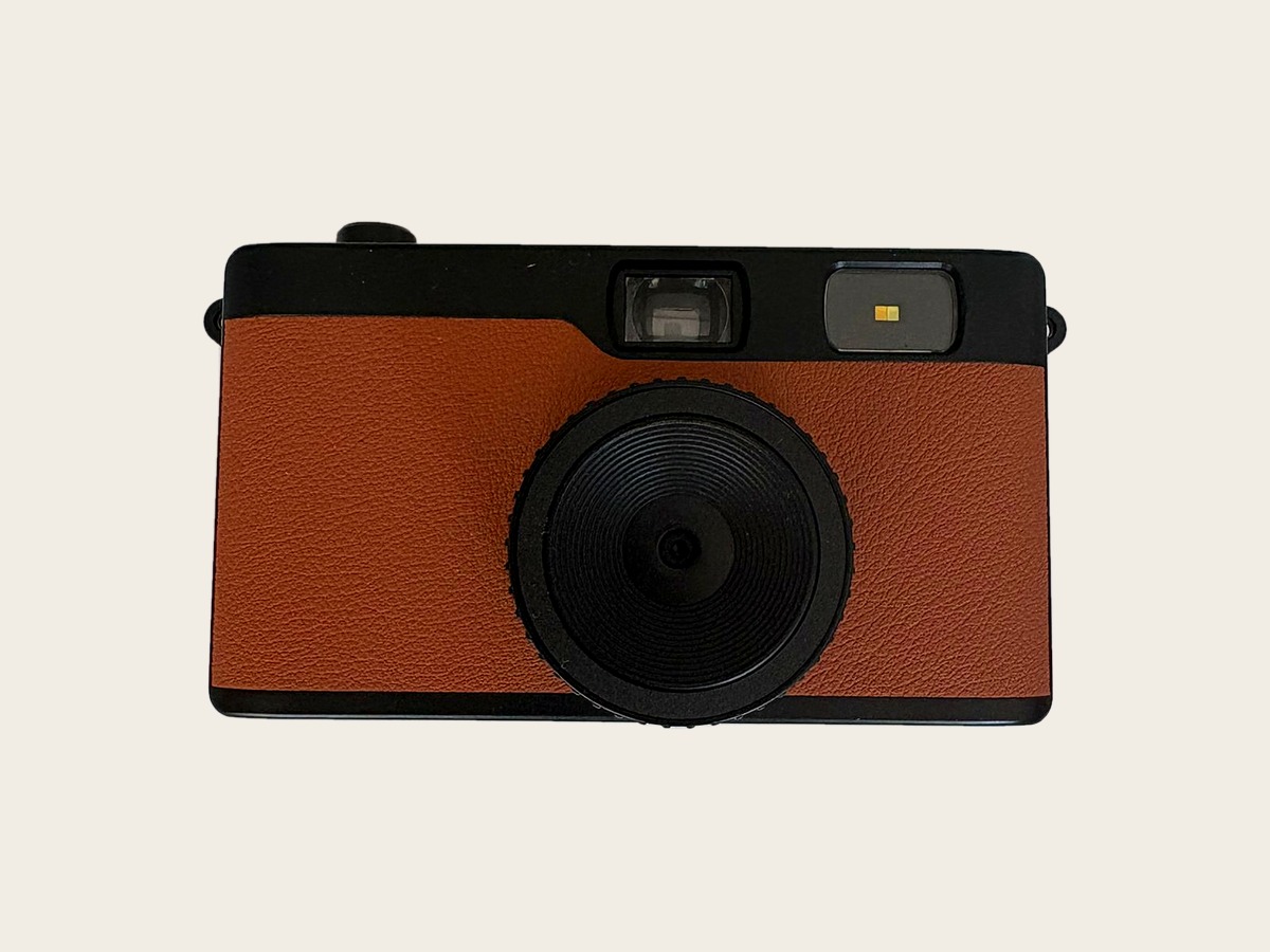 Kiekcam retro camera in bruin